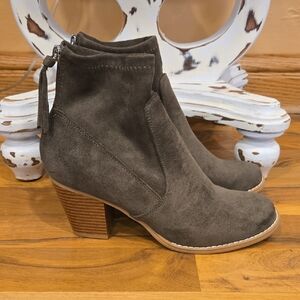 Dolce Vita Women's Suede- Look Ankle Bootie in Olive Green - Stylish Block Heel